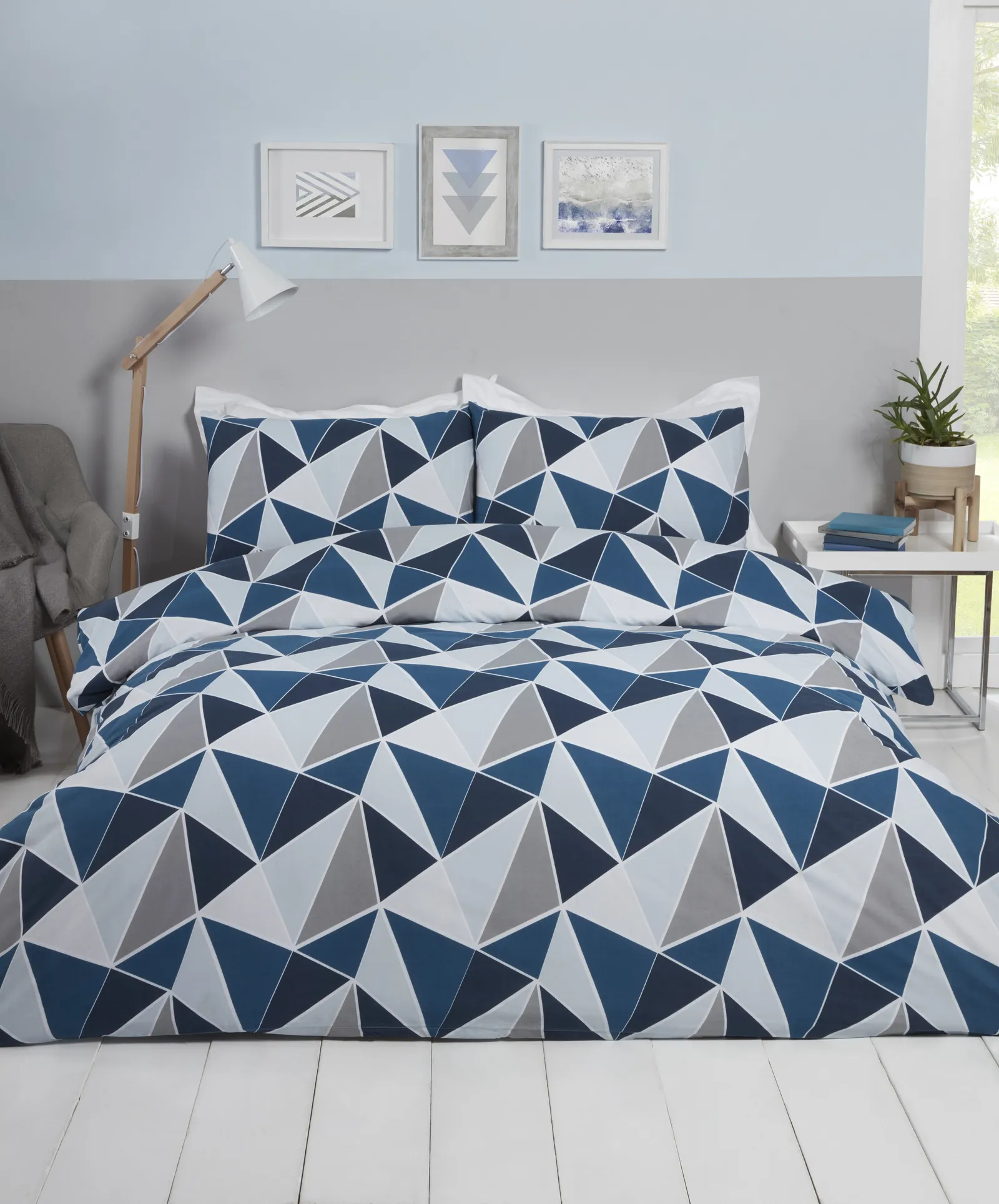 Rapport Home Leo Polycotton Duvet Cover Set With Pillowcase in Navy