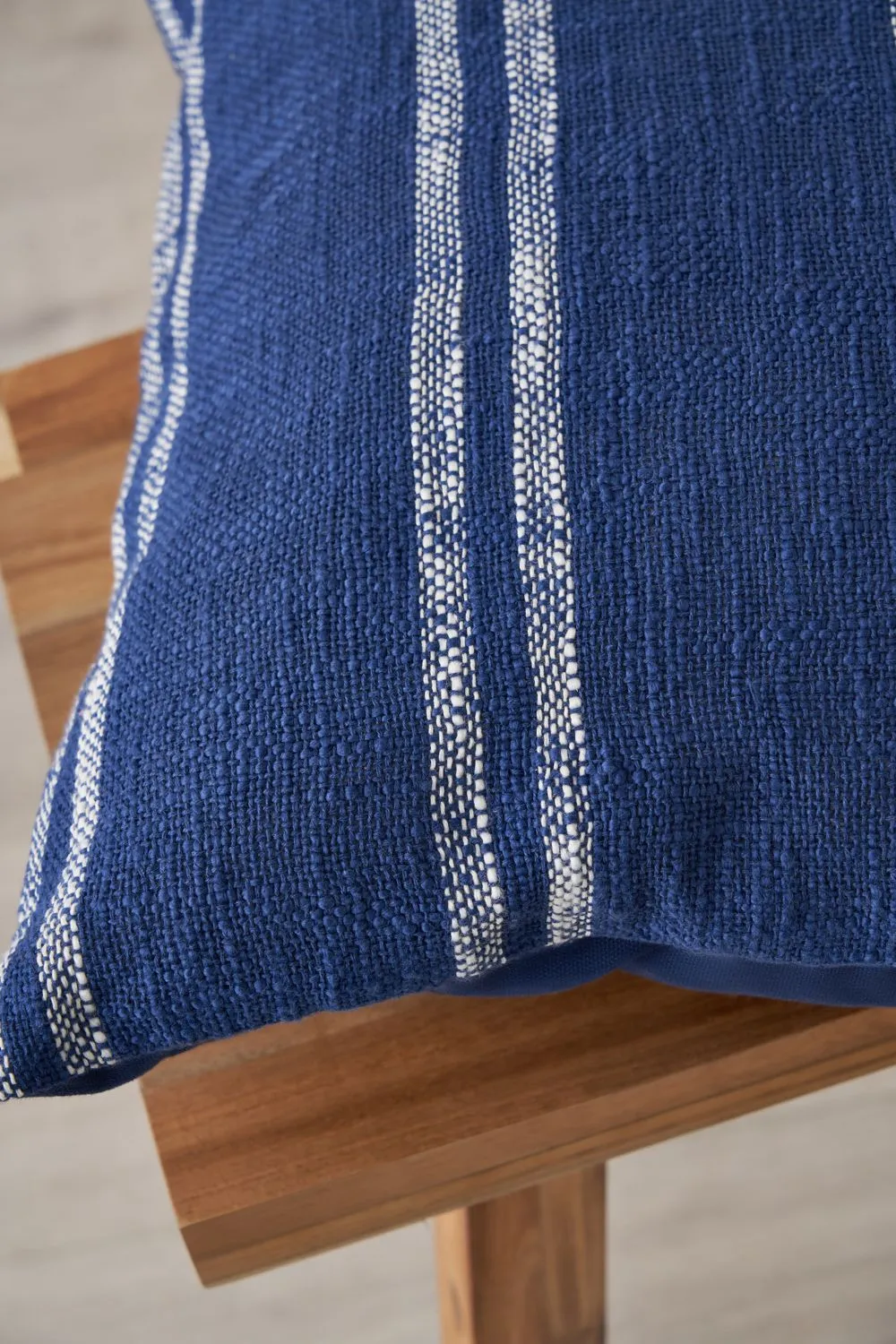 BHS Riga Cushion in Navy 4