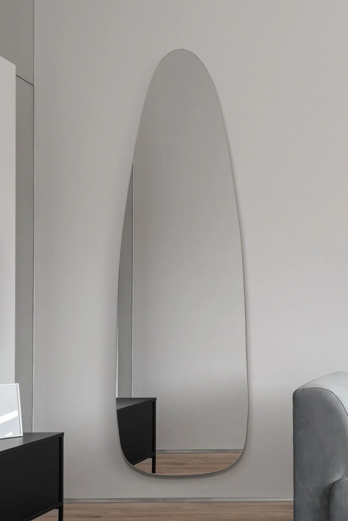 MirrorOutlet Frameless Pond Wall Mirror 61" X 20" (155x50CM) in Silver 2