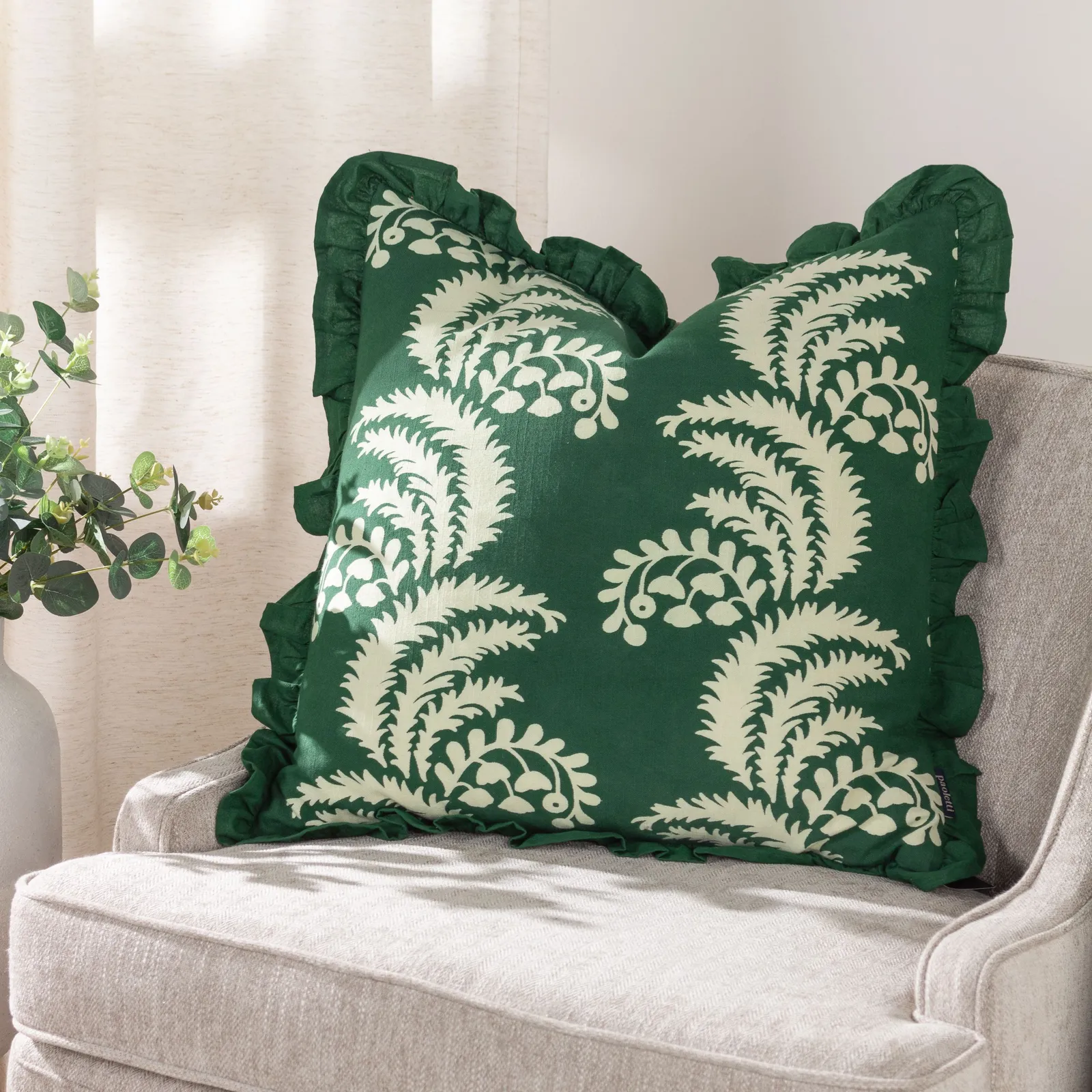 Paoletti Montrose 100% Cotton Fringed Leaf Cushion in Bottle Green 1