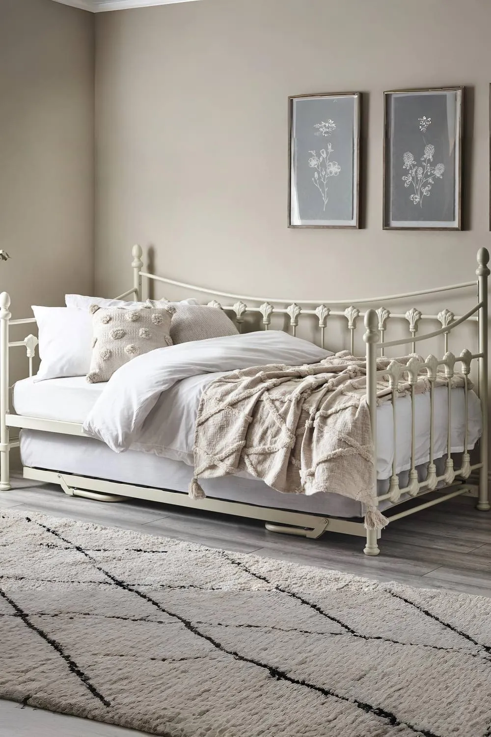 Julian Bowen Versailles Single Ivory Metal Underbed Trundle 2