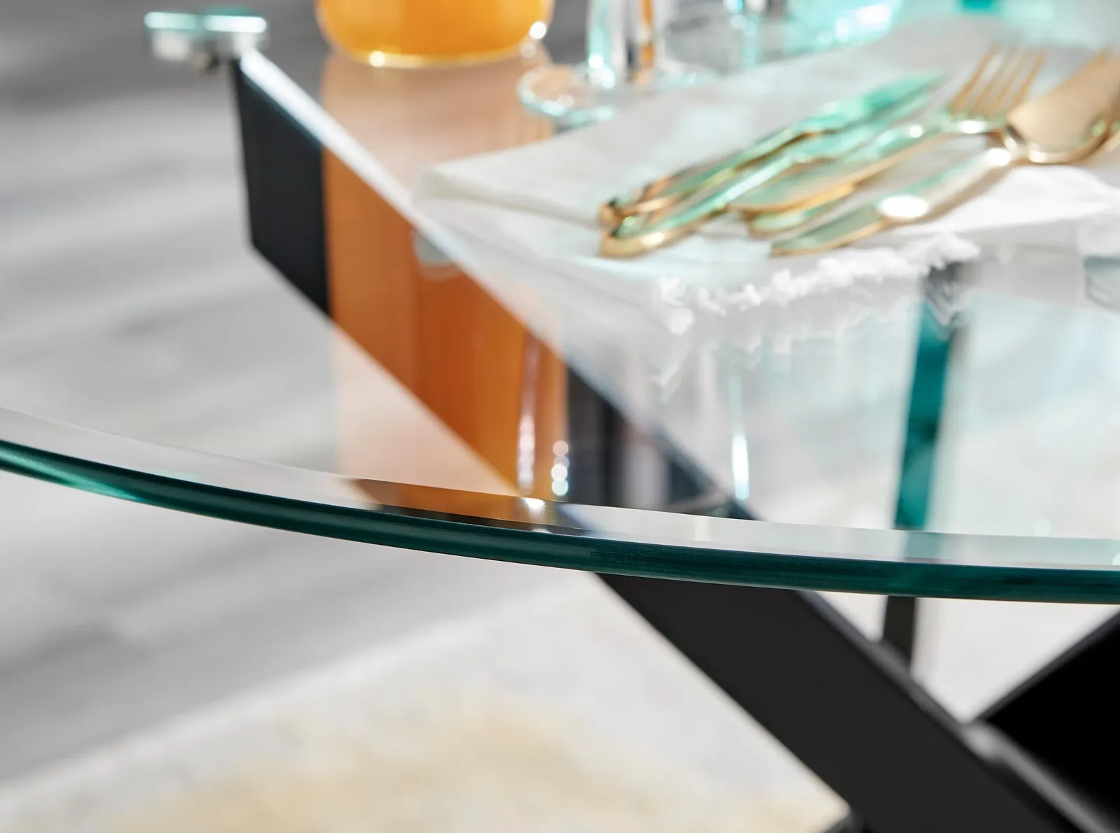 FurnitureboxUK Novara 120cm Round 6-Seater Glass & Metal Starburst Dining Table in Black 3