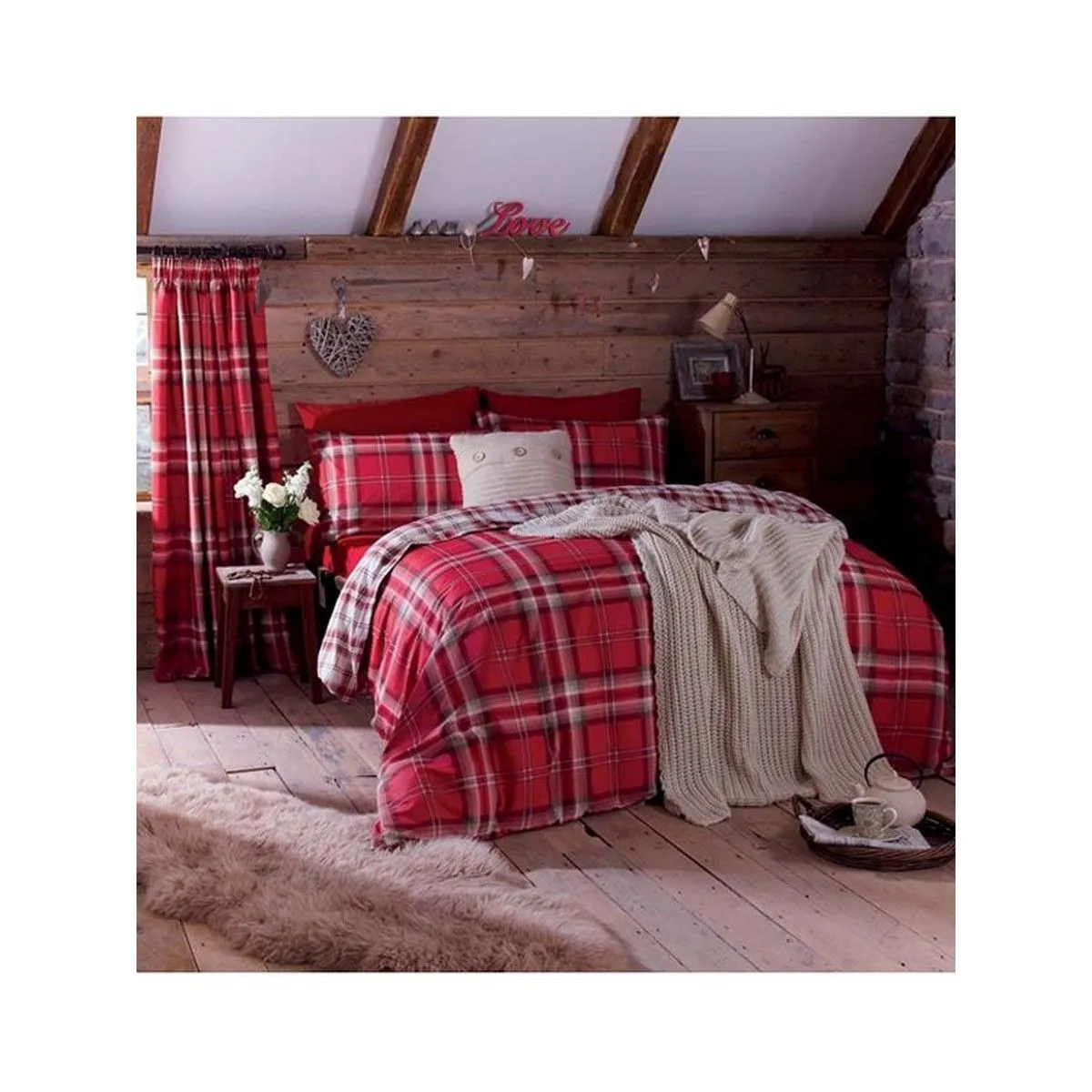 Catherine Lansfield Kelso Tartan Duvet Cover Set in Dark Red 2