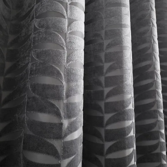 Curtina Kendal Jacquard Eyelet Curtains 3