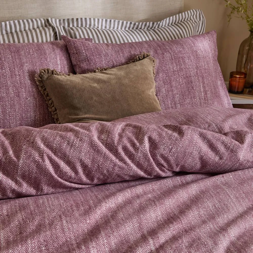 Yard Harris 100% Brushed Cotton Duvet Cover Set in Wine 3