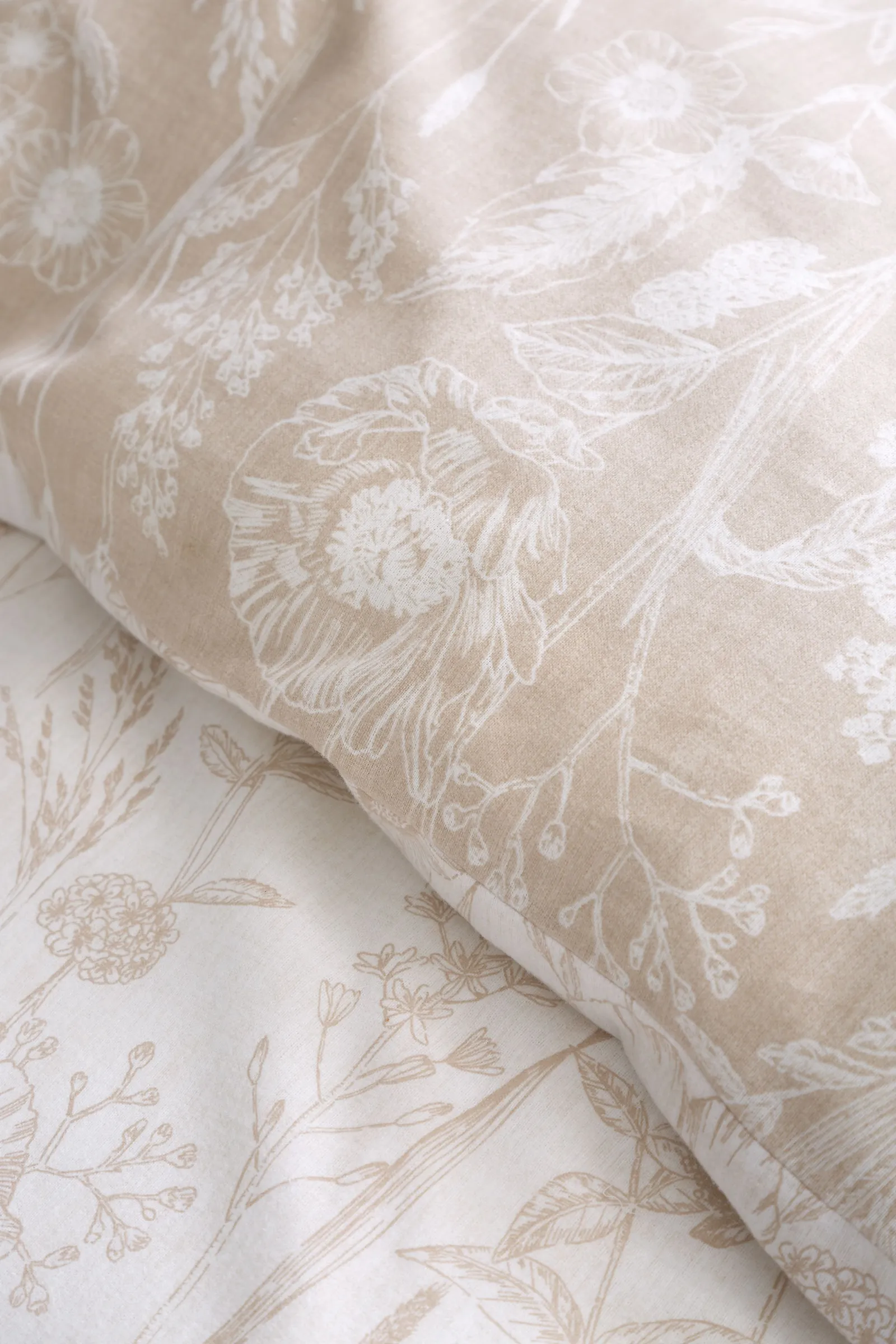 Bianca 'Brushed Cotton Floral Toile' Reversible Duvet Cover Set in Natural 4