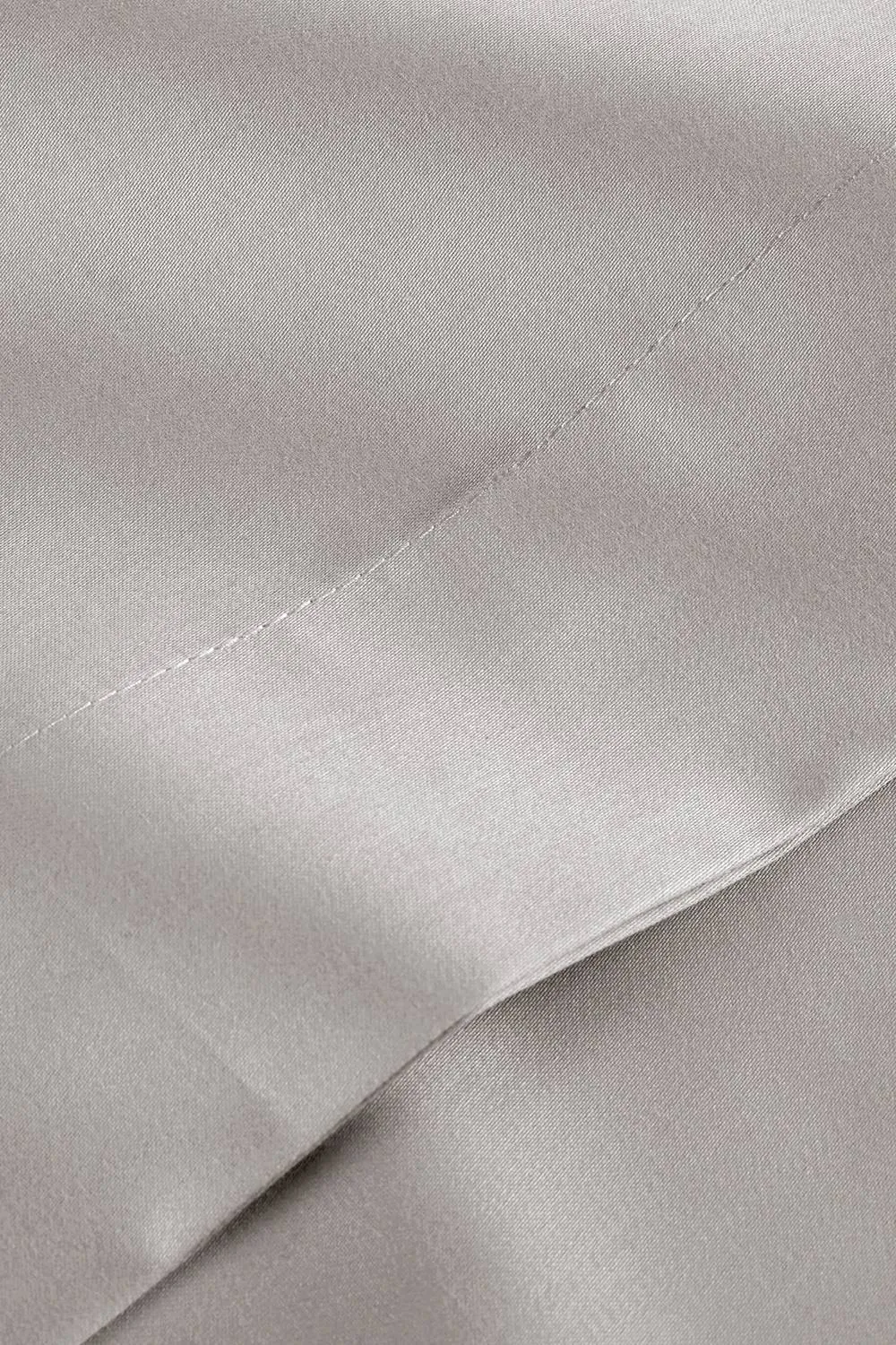 CHRISTY 400TC Luxury Cotton Sateen Plain Dye Bedding Flat Sheets in Pale Grey 3