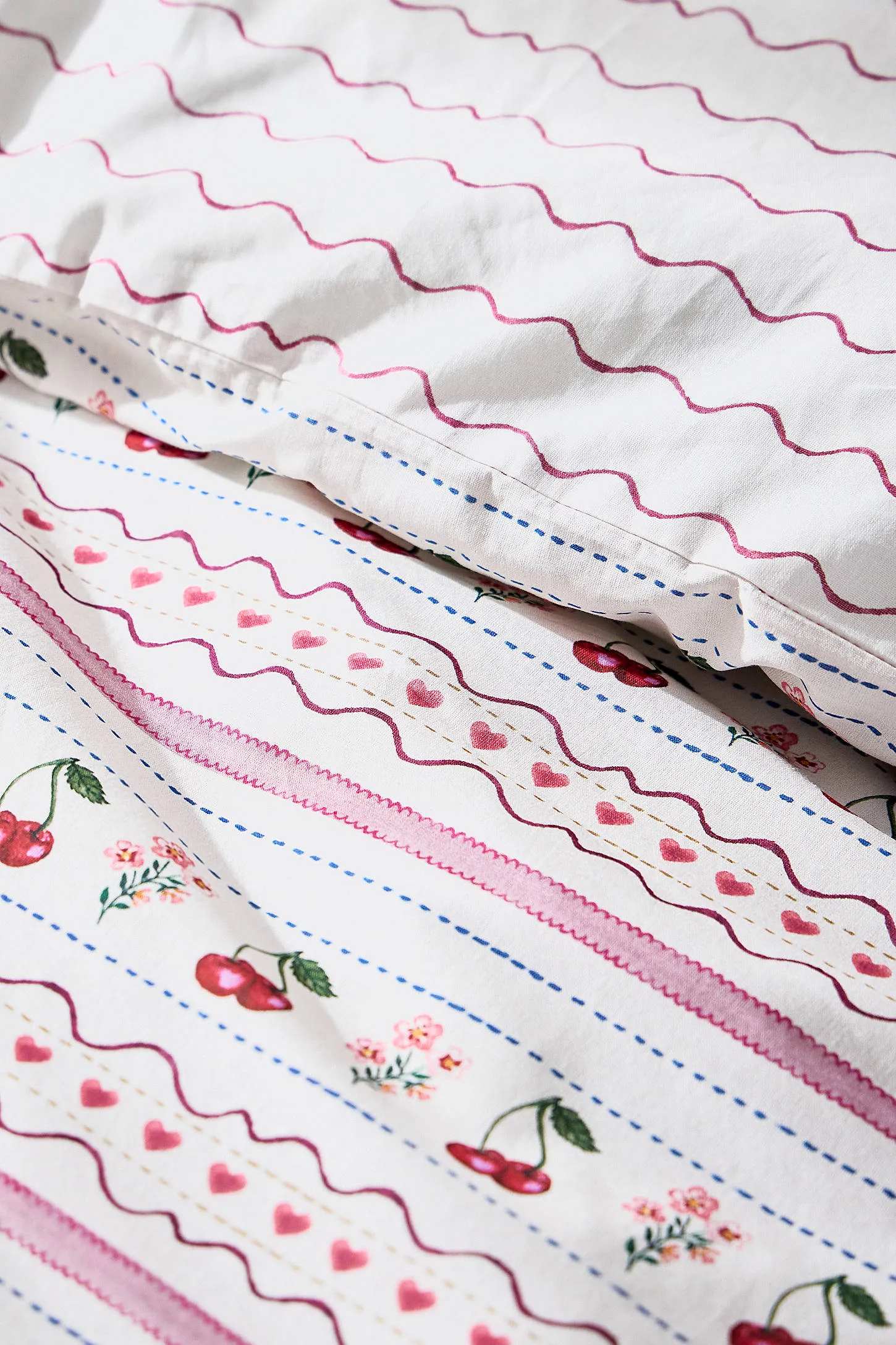 Cherry Stripe Reversible Duvet Set 4