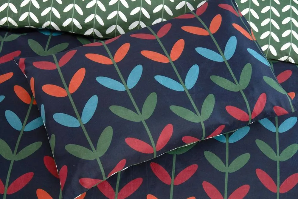Rapport Home Jules Floral Microfiber Reversible Duvet Cover Set with Pillowcase in Navy 3