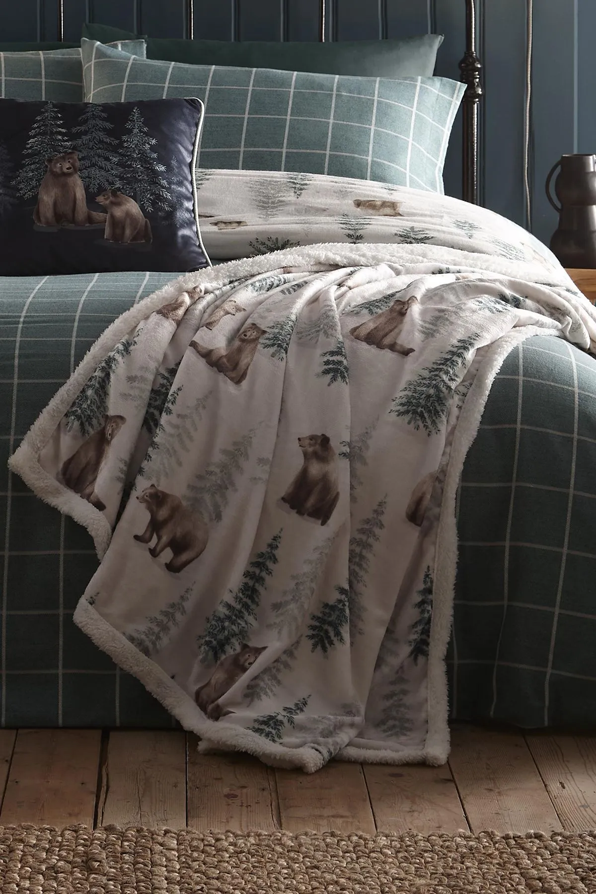 Dreams & Drapes 'Bear Walks' Soft Fleece With Sherpa Reverse Throw in Natural