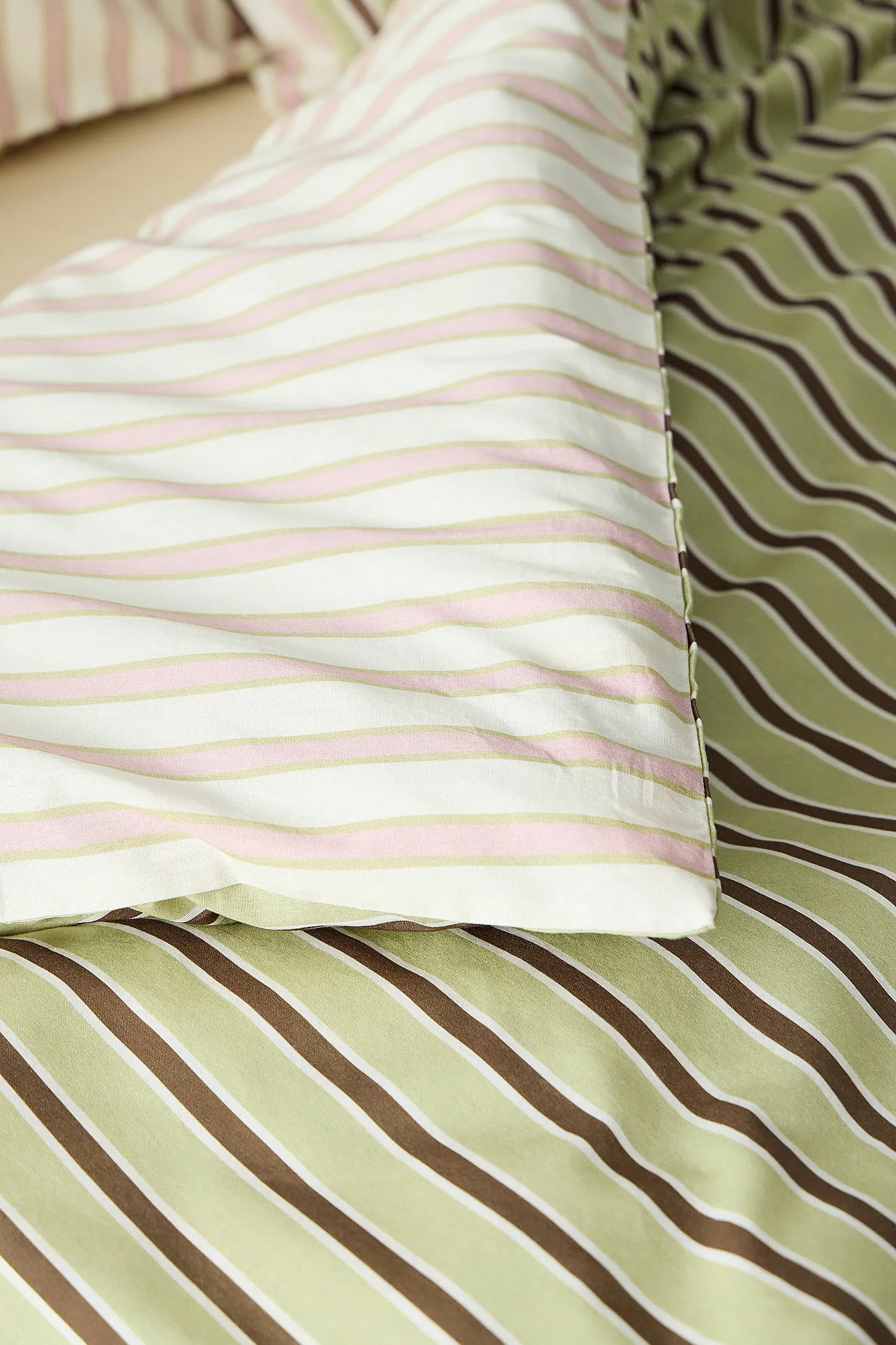 Sundae Stripe Reversible Duvet Set 5