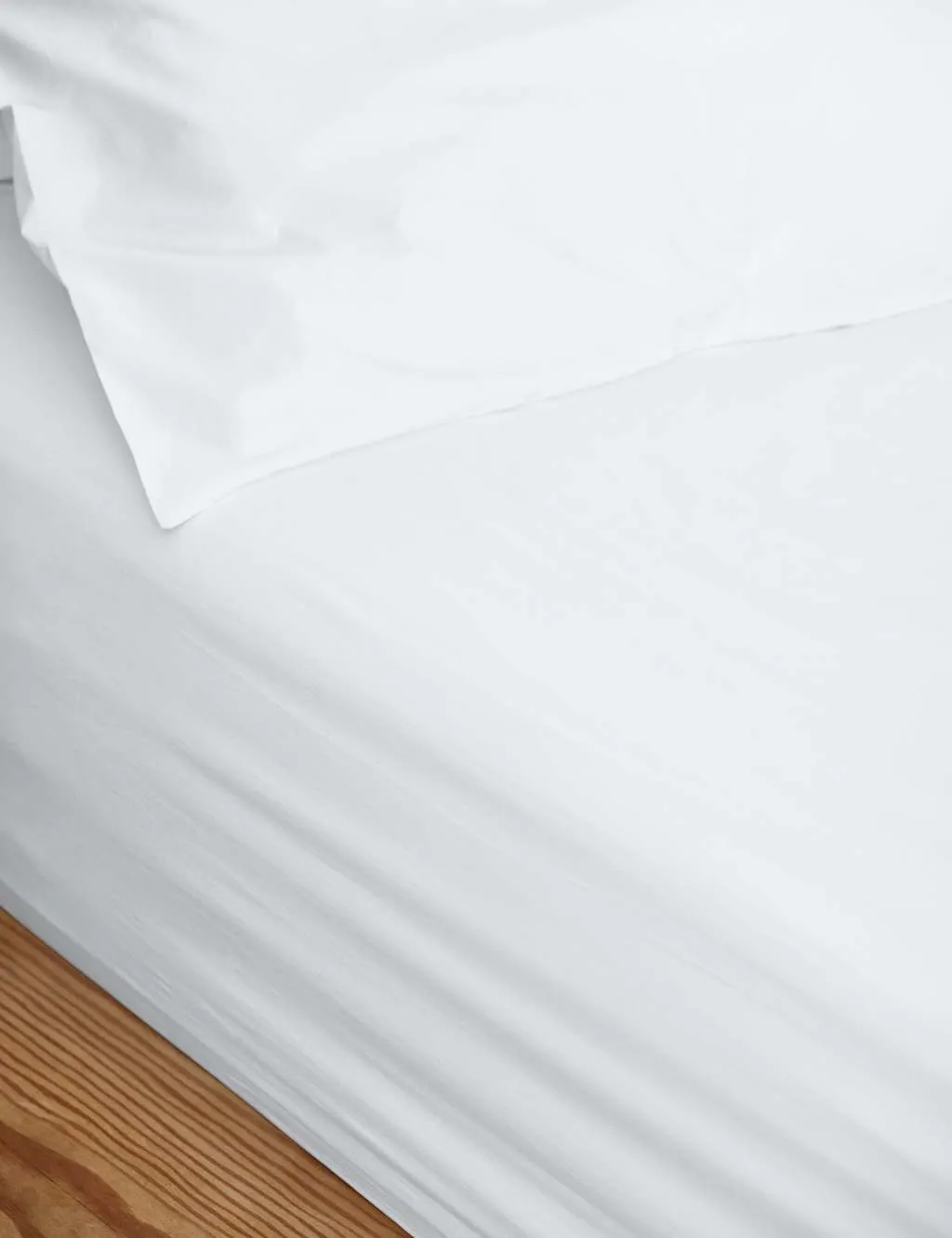 Piglet In Bed Washed Cotton Percale Fitted Sheet White