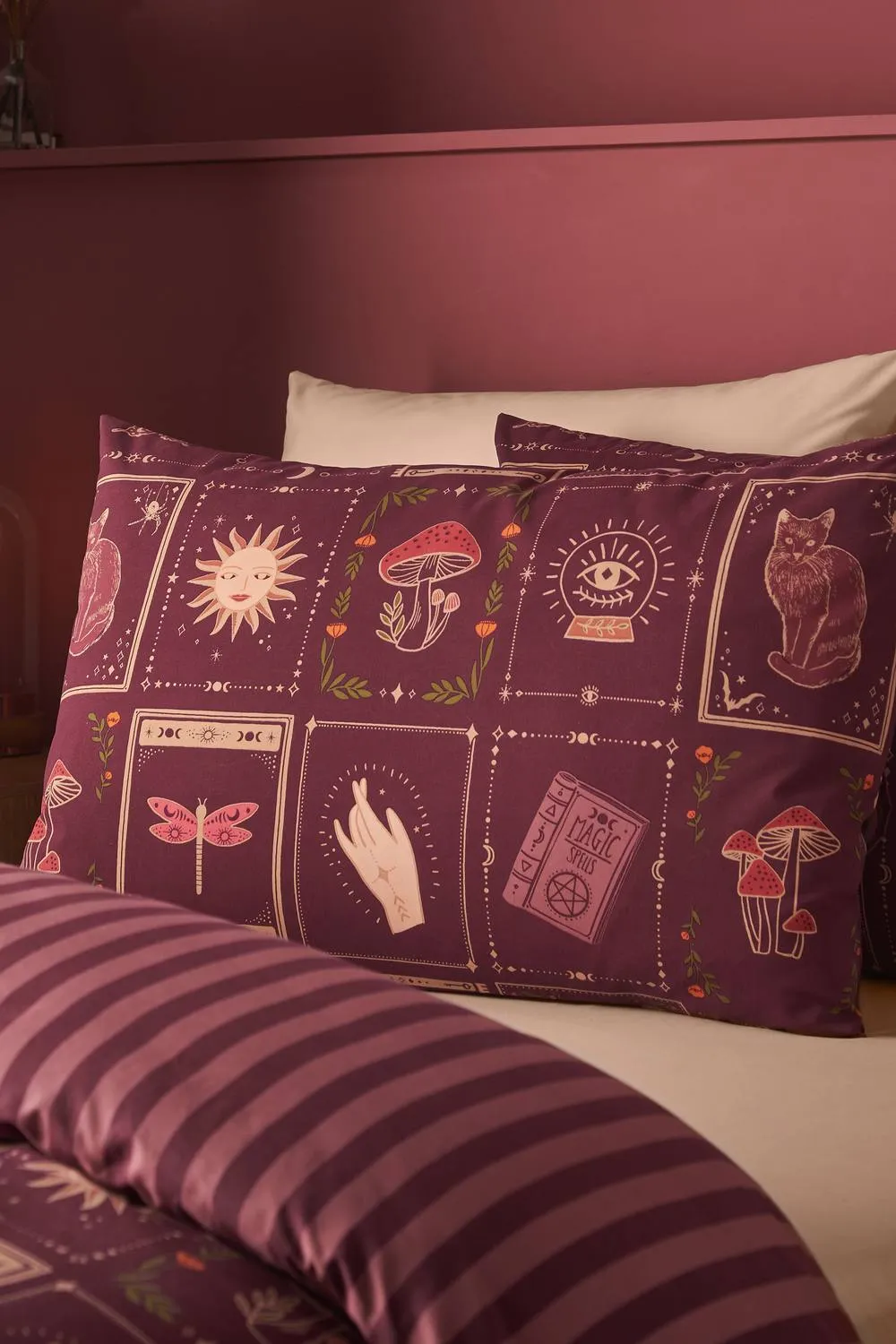 Catherine Lansfield Enchanted Witchcraft Reversible Halloween Duvet Cover Set in Plum 3