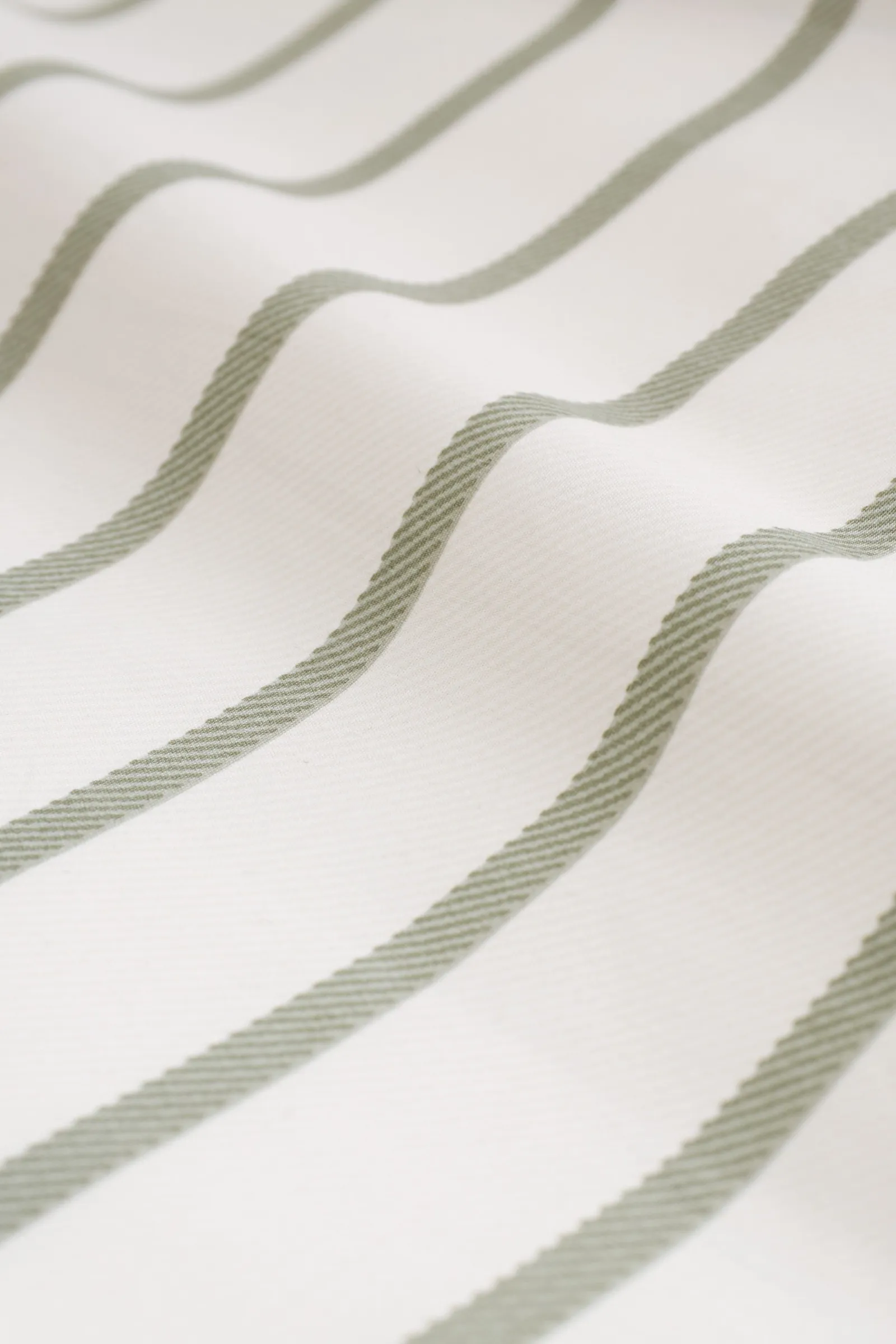Bianca 'Hampton Stripe' 200 Thread Count Cotton Reversible Duvet Cover Set in Green 5