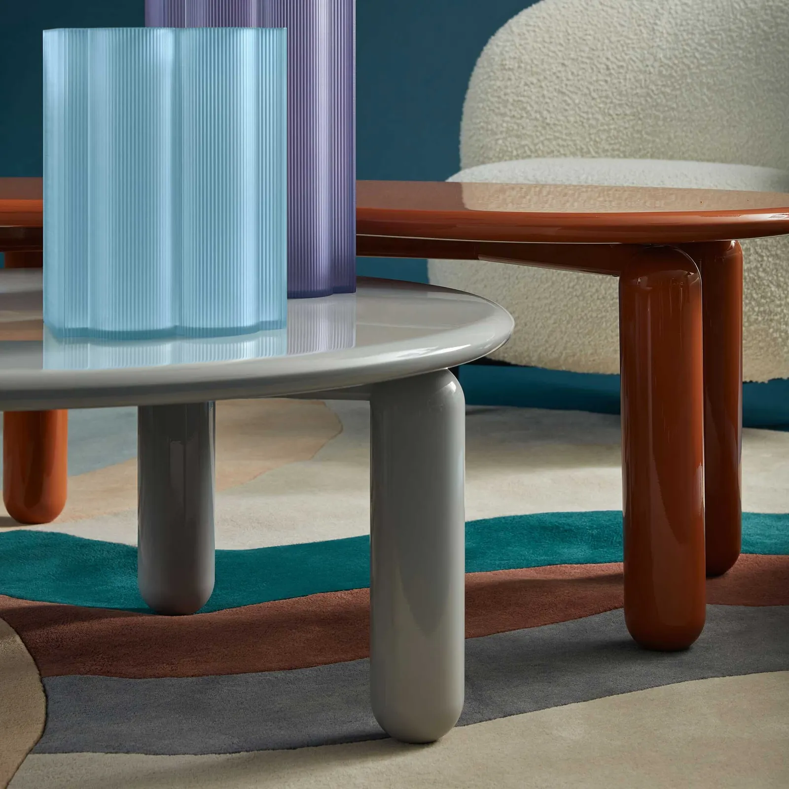 Kartell Undique Mas Side Table 85X85X30 Grey, Round Wood | Barker & Stonehouse 5