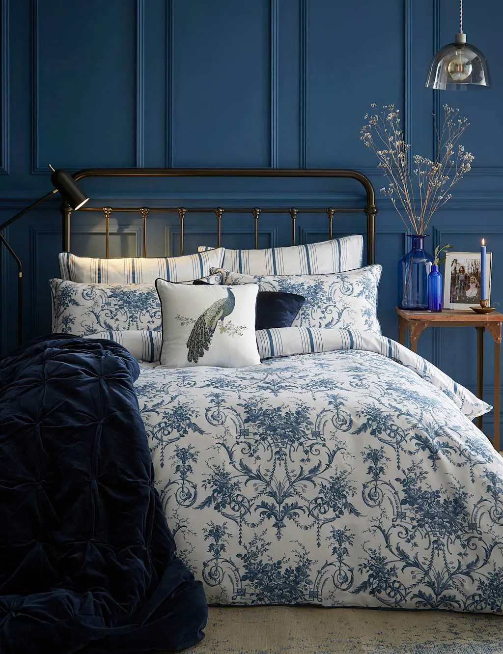 Laura Ashley Pure Cotton Sateen Tuleries Bedding Set Dark Navy Mix