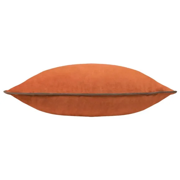 Furn. Square Cushion 3