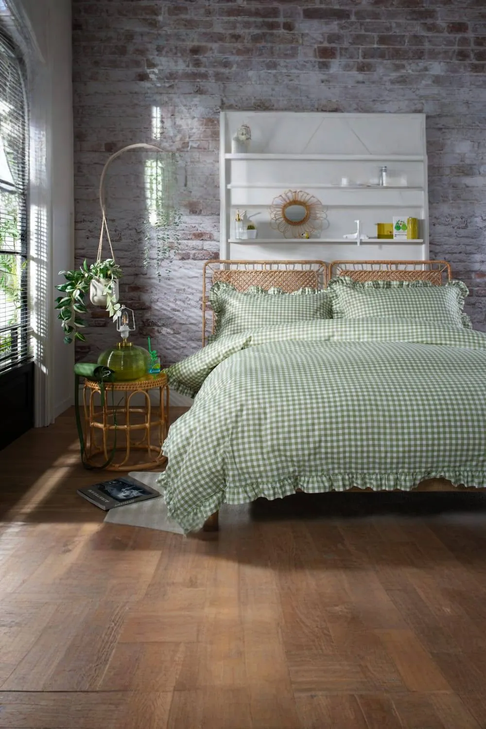 The Lyndon Company Gingham Frilled Cotton Duvet Set Printed with Frill Detailing in Green 1