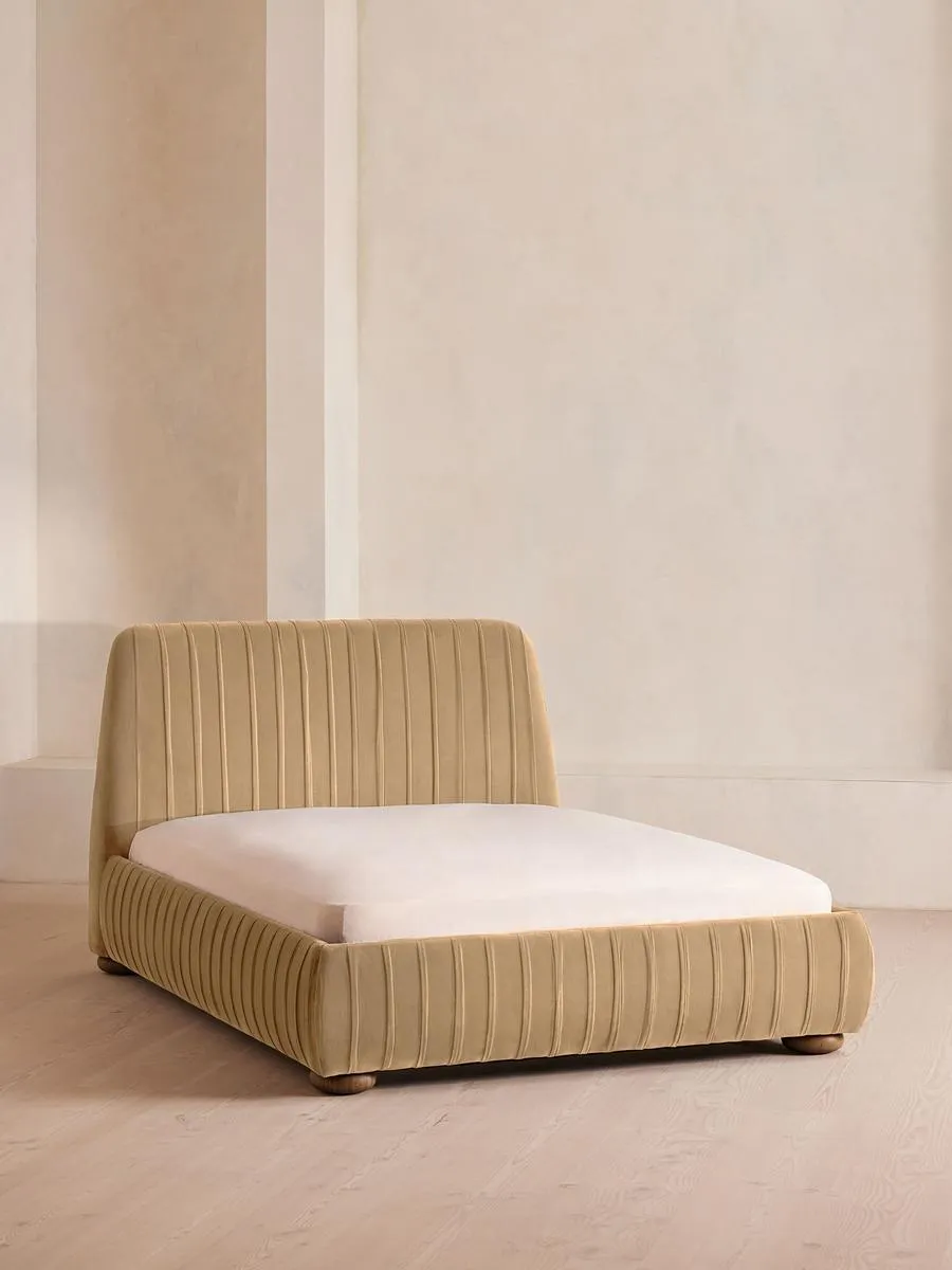 Vivienne Bed, King, Velvet, Camel