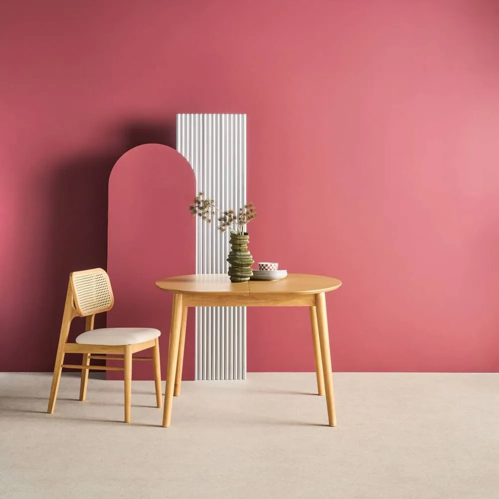 sweeek Oval extendable dining table rubberwood & oak veneer 4-6 seats in Beige 3