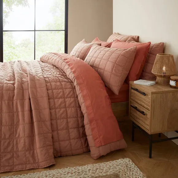 Evana Stitch Quilted Bedspread 3