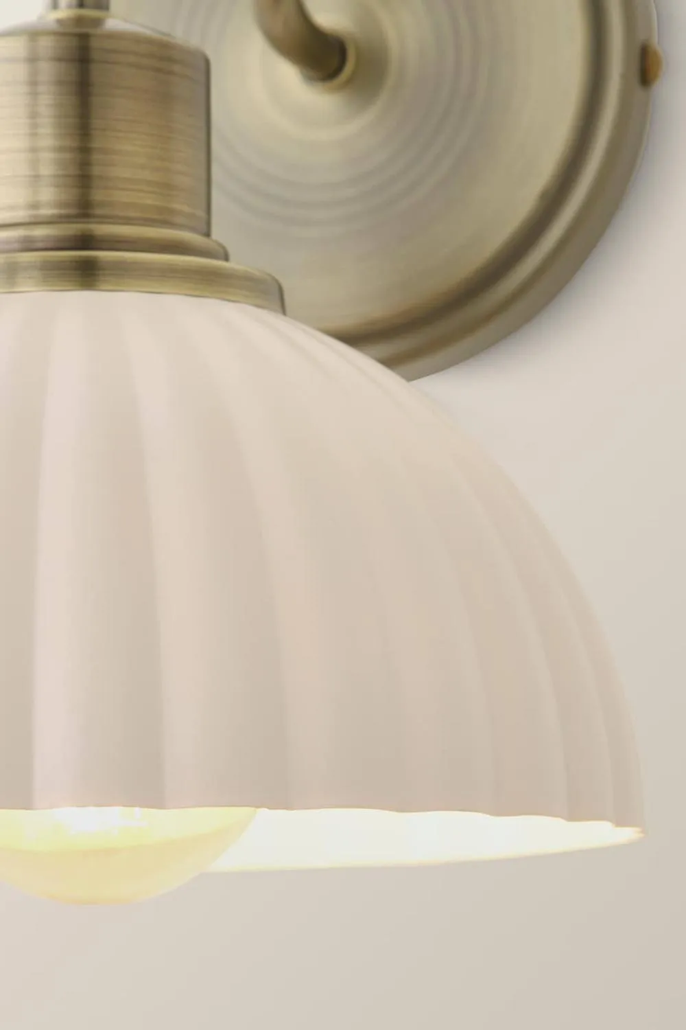 ValueLights Bourton Cream Ribbed Dome Wall Light with Bulb in Gold 4