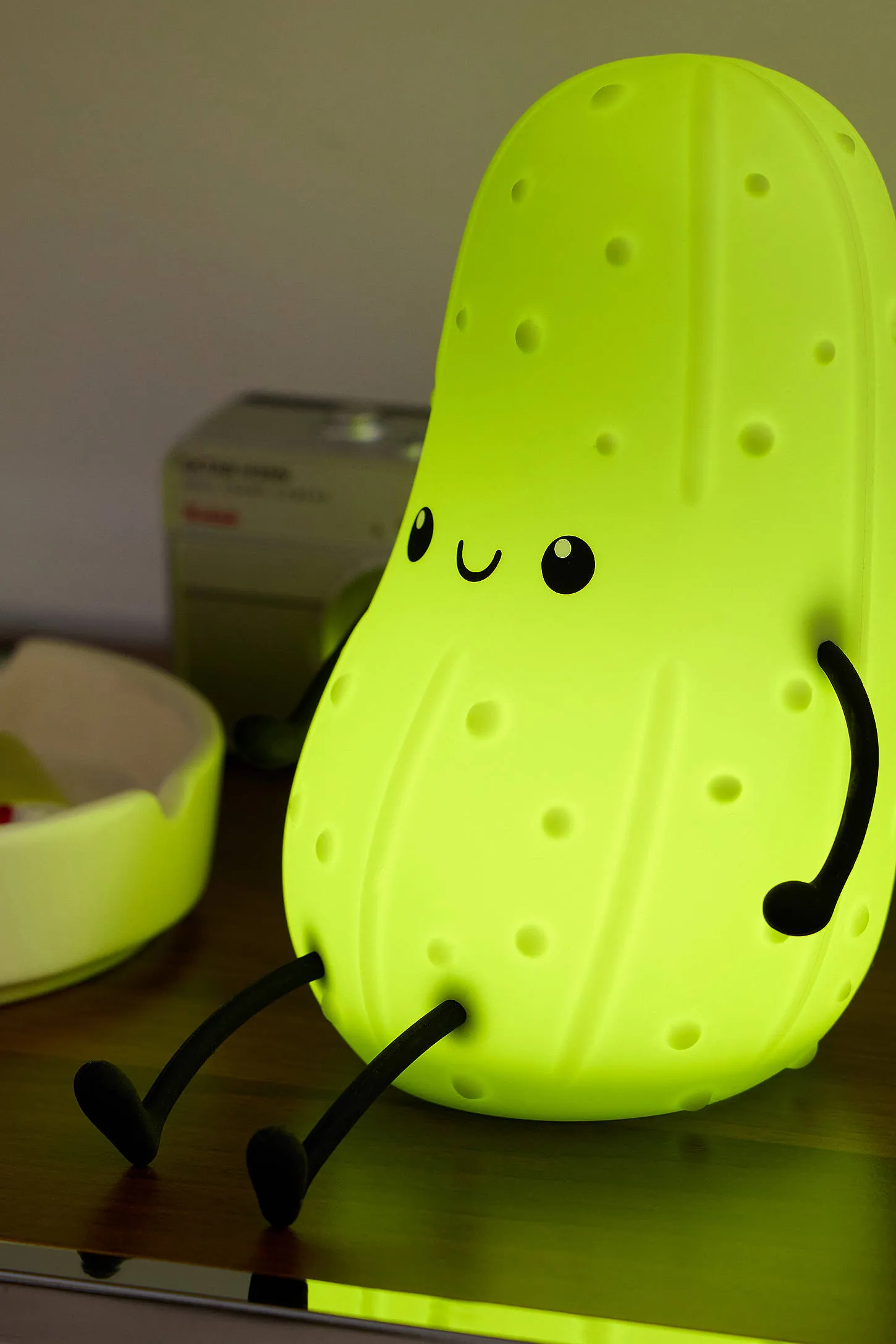 Positive Pickle Light - Green 3