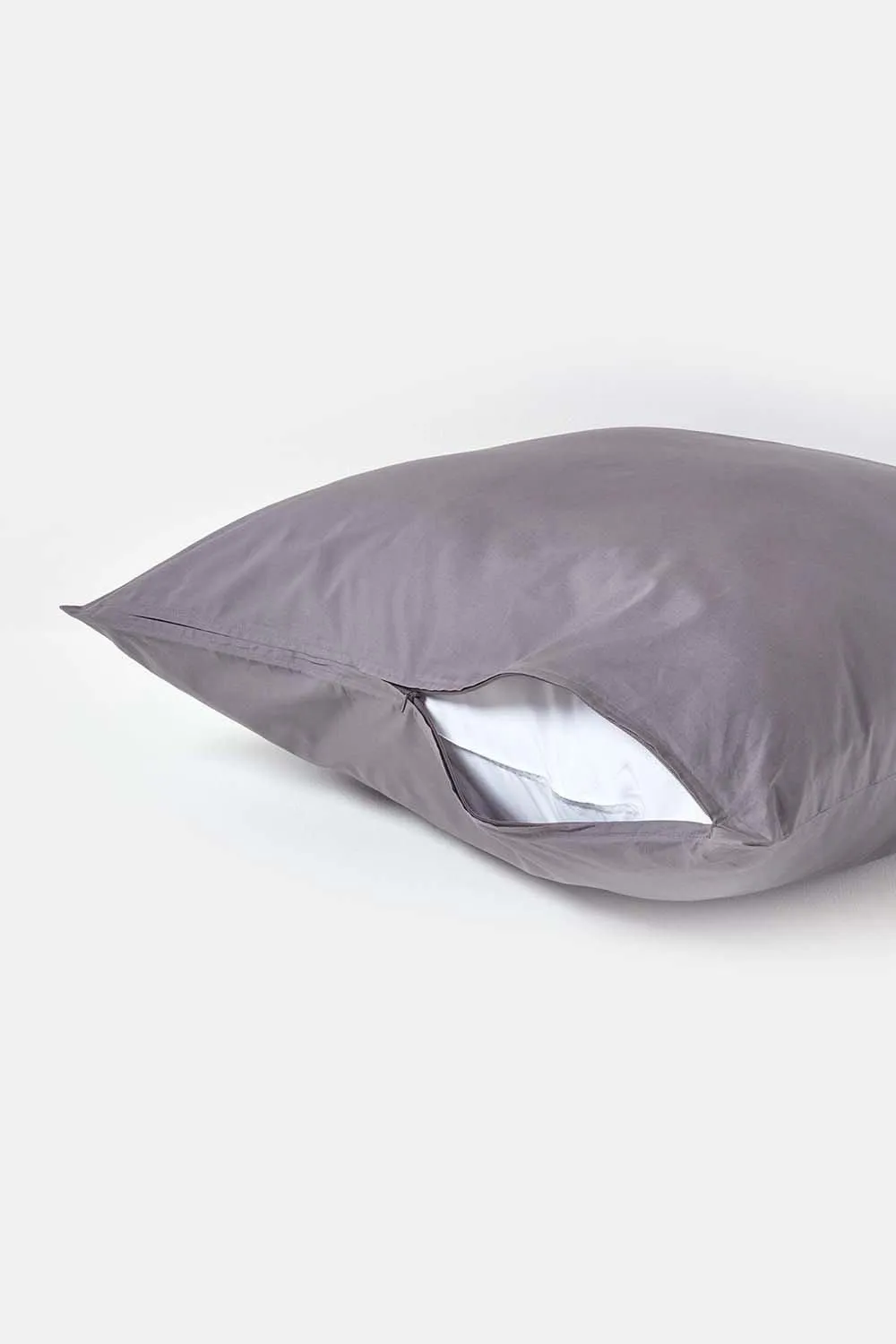 Homescapes Continental Egyptian Cotton Pillowcase 200 TC, 80 x 80 cm in Dark Grey 3