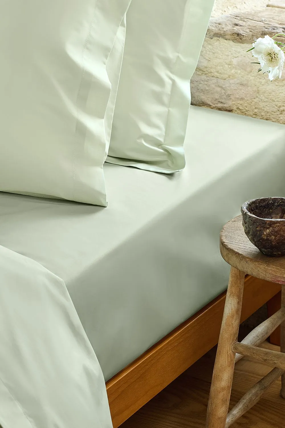 CHRISTY Pure Cotton Percale Fitted Sheets in Green 1