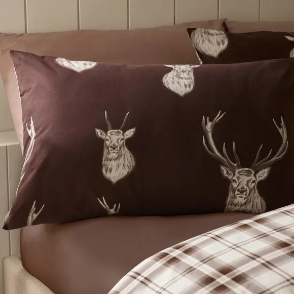 Catherine Lansfield Stag Polycotton Duvet Cover & Pillowcase Set 4