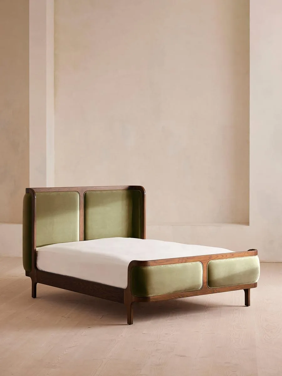 Belsa Bed, Emperor, Velvet, Lichen