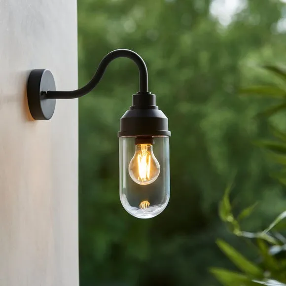Vogue Alonso Industrial Outdoor Wall Light 3