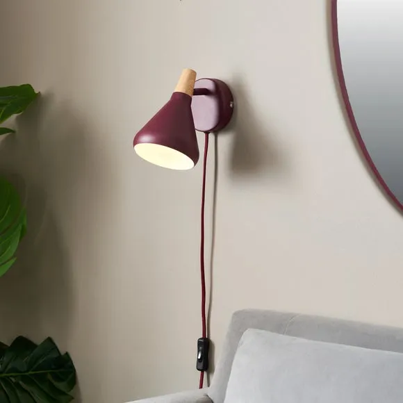 Wolston Plug In Wall Light 3