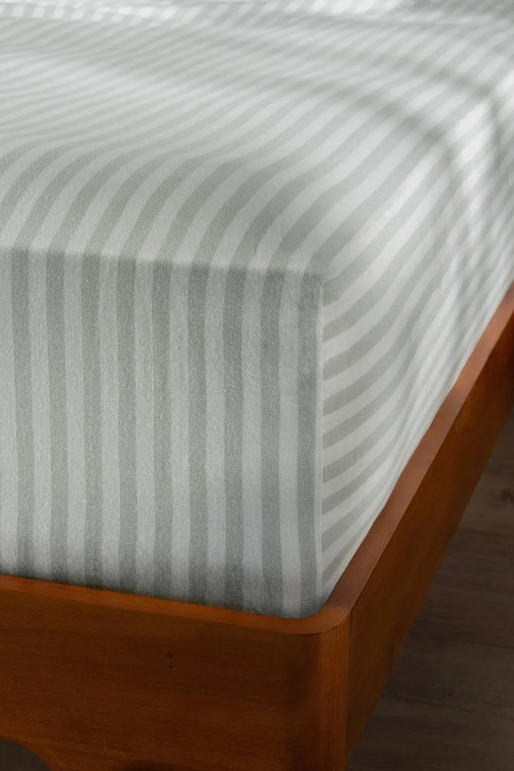 Soak&Sleep Misty Green Herringbone Stripe Cotton 30cm Fitted Sheet