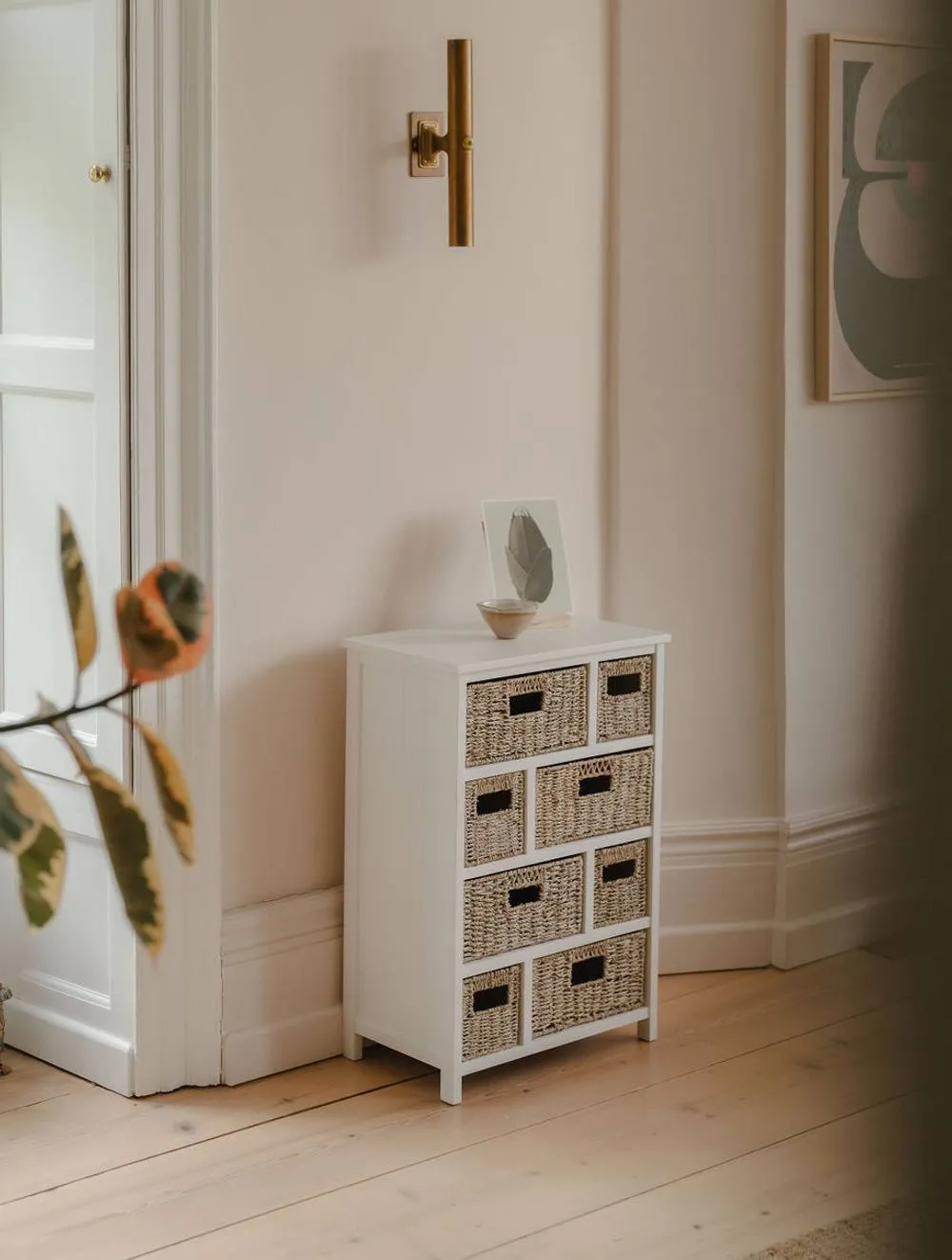 Statement Furniture Tetbury 8 Drawer Storage Unit- White with Whitewash Seagrass Baskets 5