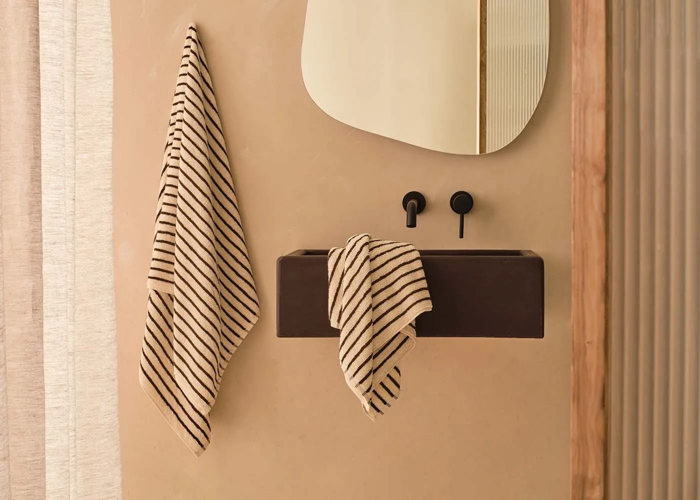 Heal's Organic Stripe Hand Towel 3