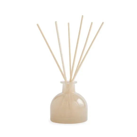 Vanilla and Sandalwood Diffuser 3