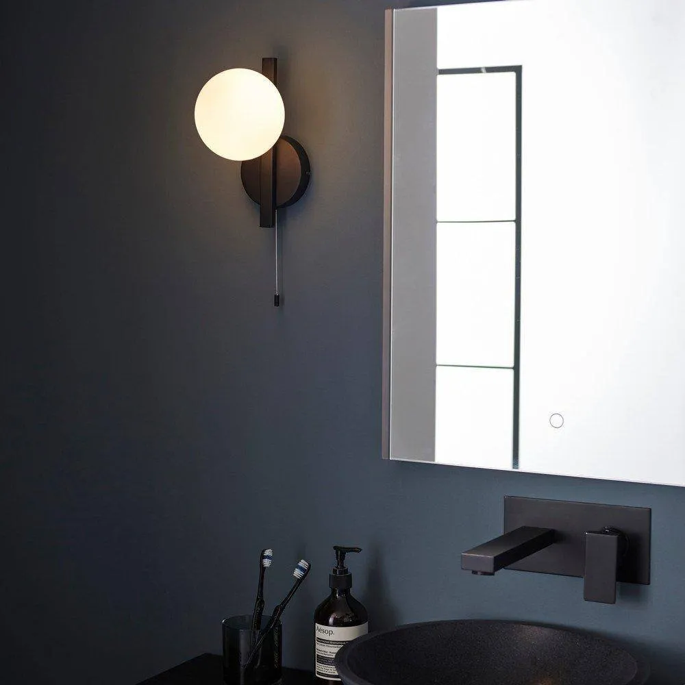 Netlighting 'RIOMAGGIORE' Non Dimmable Contemporary Bathroom Glass Wall Lamp in Black 2