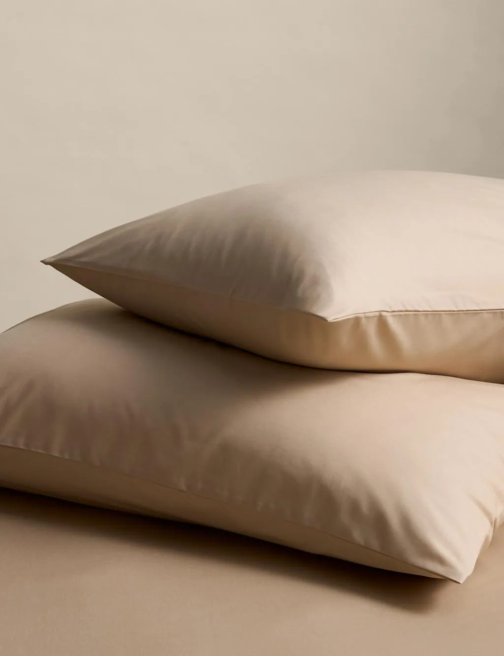 M&S 2 Pack Stay Cool Lyocell Rich Pillowcases Biscuit
