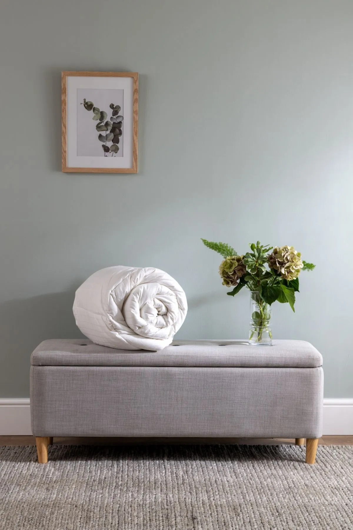 Soak&Sleep 4.5 Tog Soft As Down with Silk Duvet in White