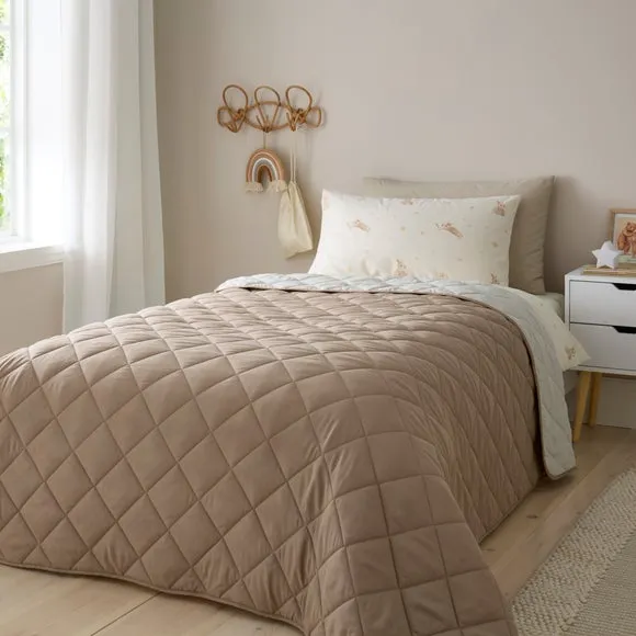 Helston Two Tone Bedspread 150cm x 200cm 1