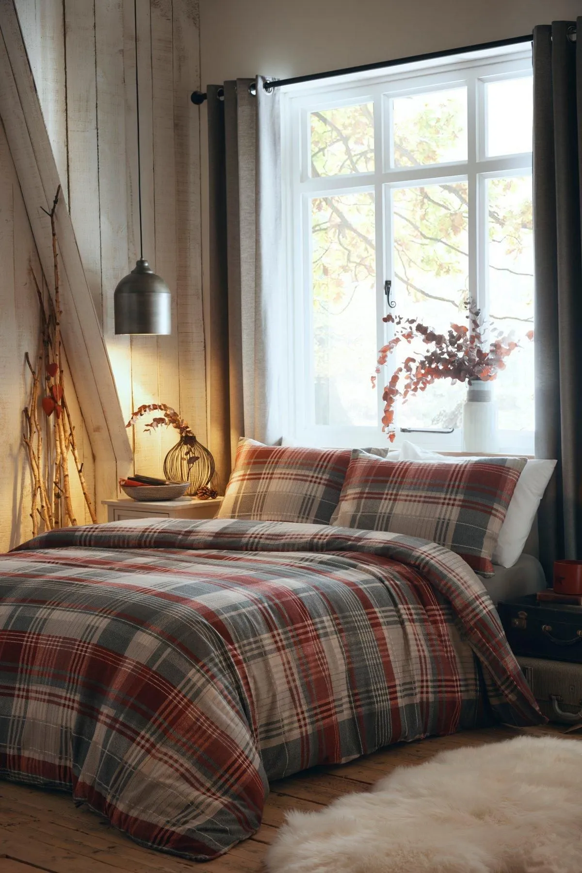 Appletree 'Connolly' 100% Brushed Cotton Duvet Cover Set in Red