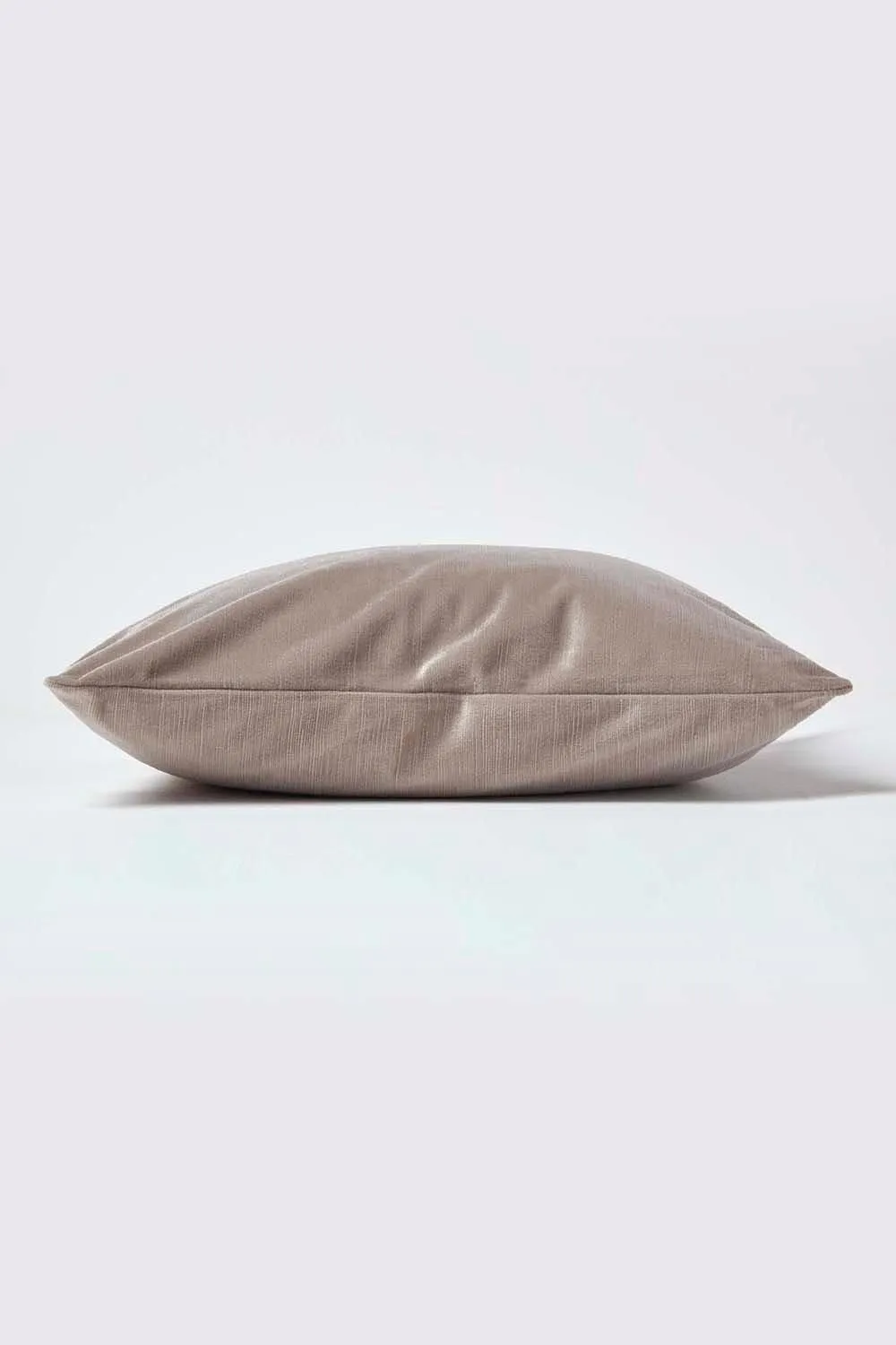 Homescapes Luxury Velvet Cushion Cover in Light Beige 3