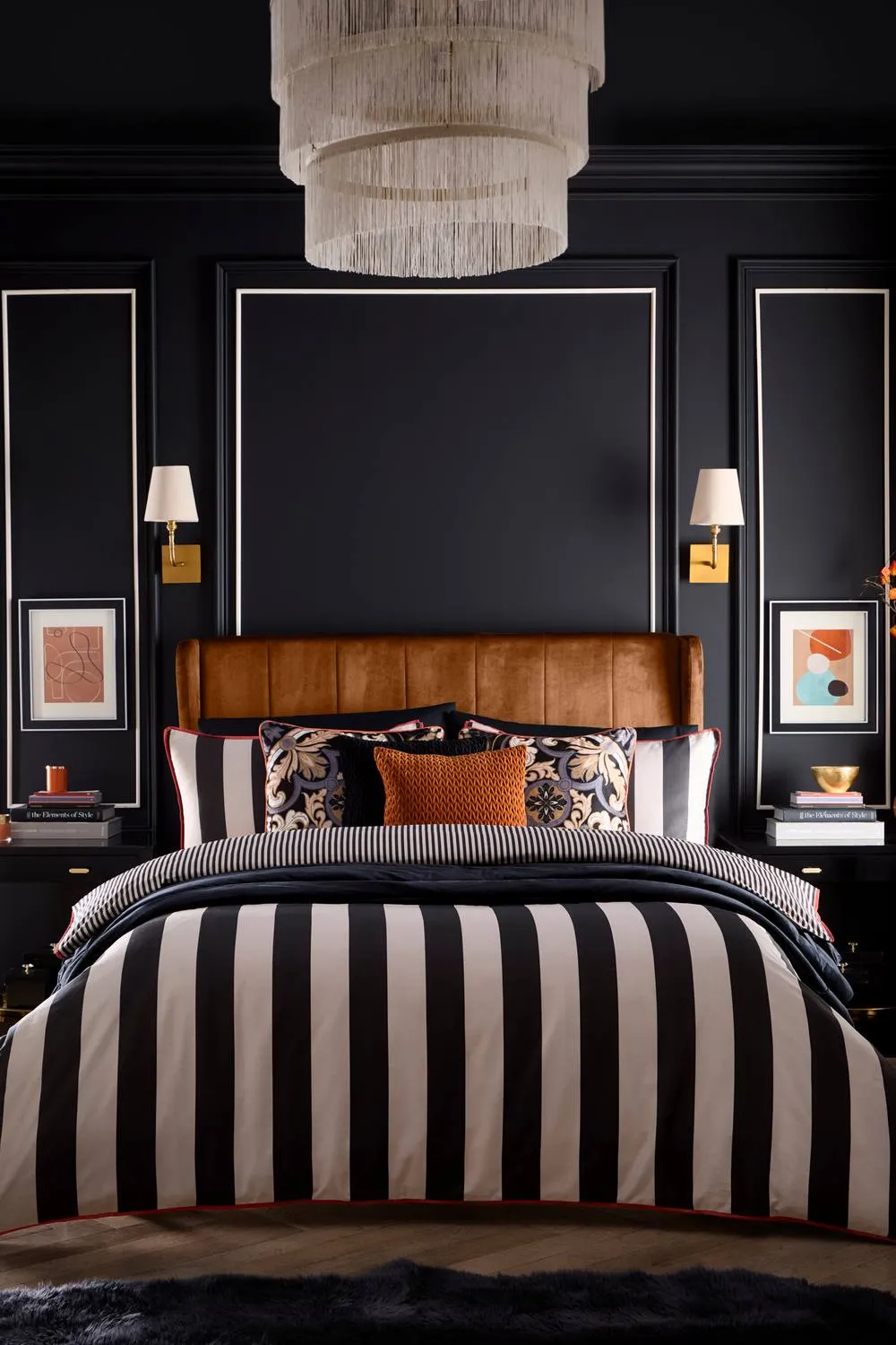 Laurence Llewelyn-Bowen 'Festivo Circus Stripe' 100% Cotton Fitted Bed Sheet in Black 3