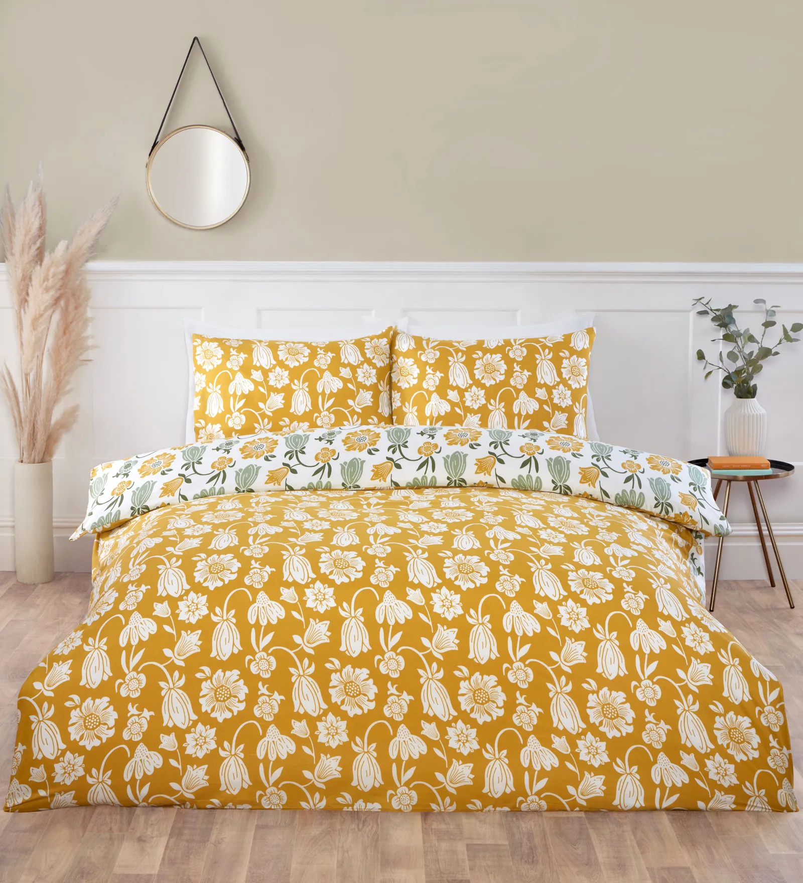 Rapport Home Victorian Bloom Microfibre Reversible Duvet Cover Set with Pillowcase in Yellow 5