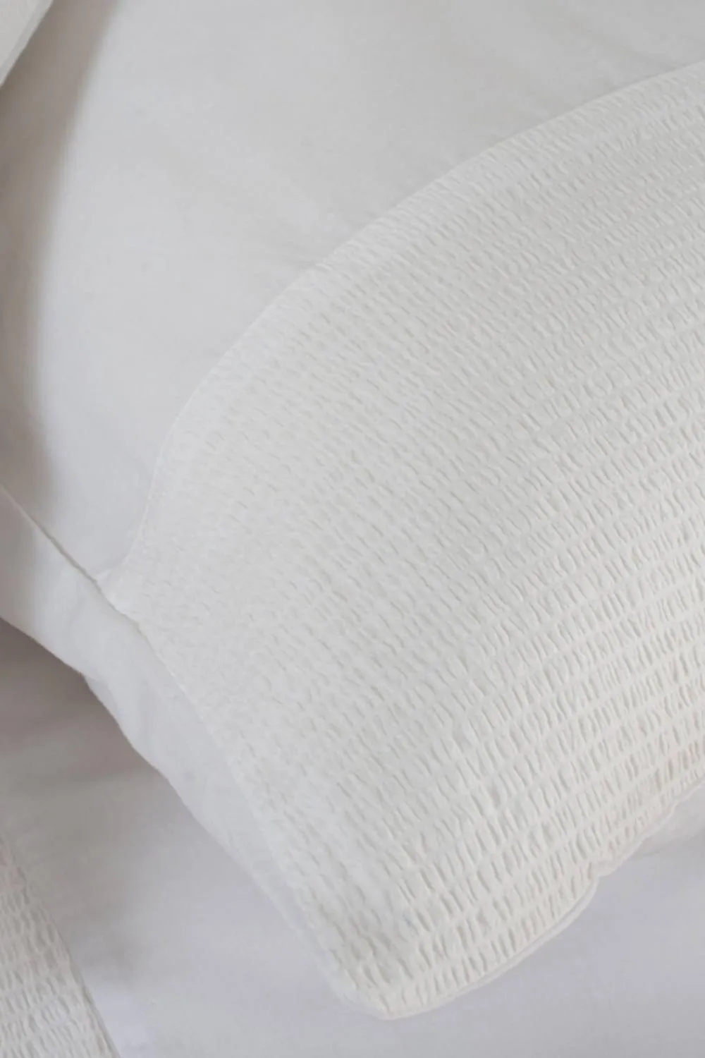 The Lyndon Company Luxury 100% Cotton Plain Duvet Cover Bedding Set Mottle in White 2