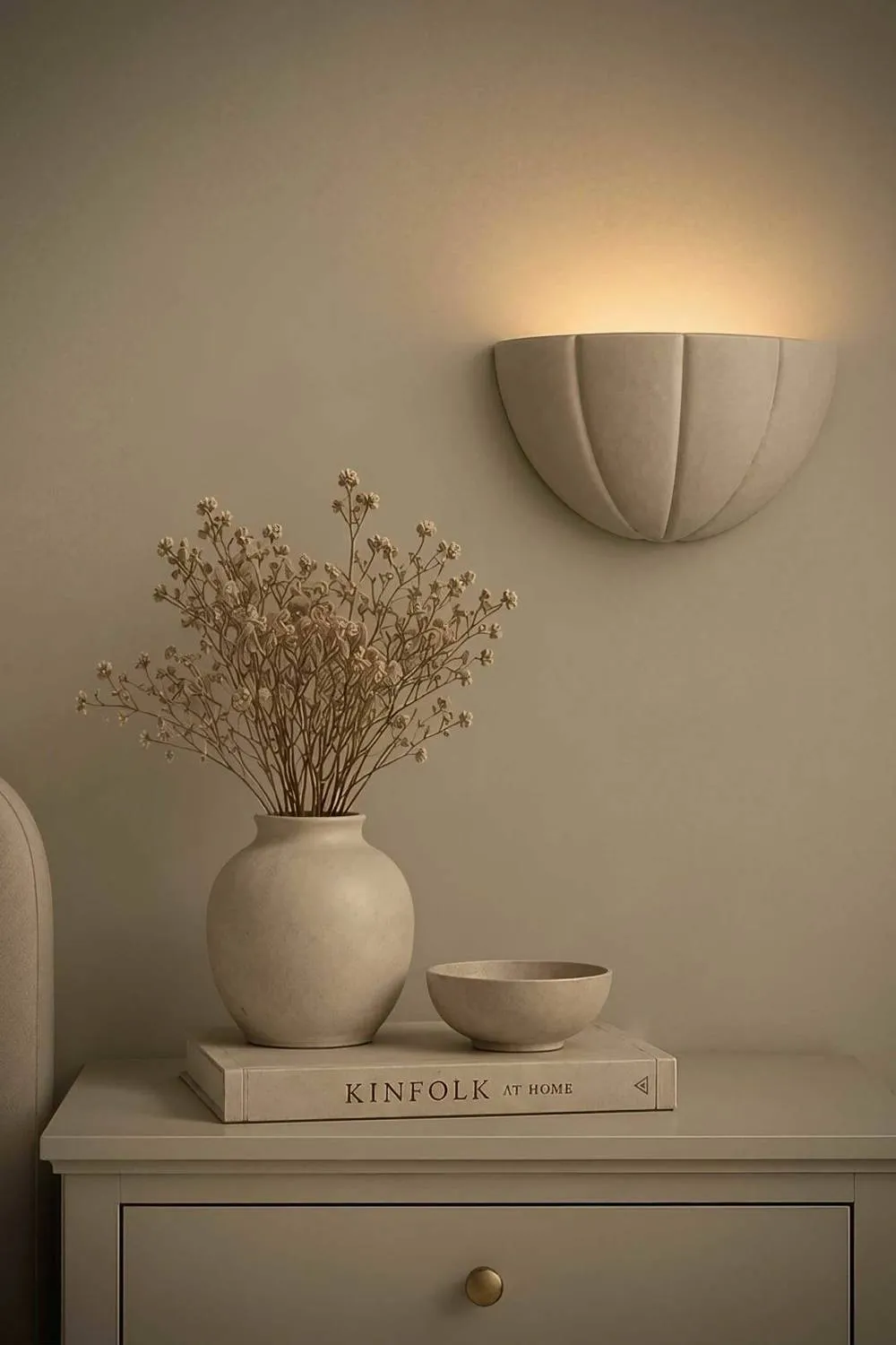ValueLights Leonardo Scallop Curve Ceramic Flush Wall Sconce Light in Mid Grey 2
