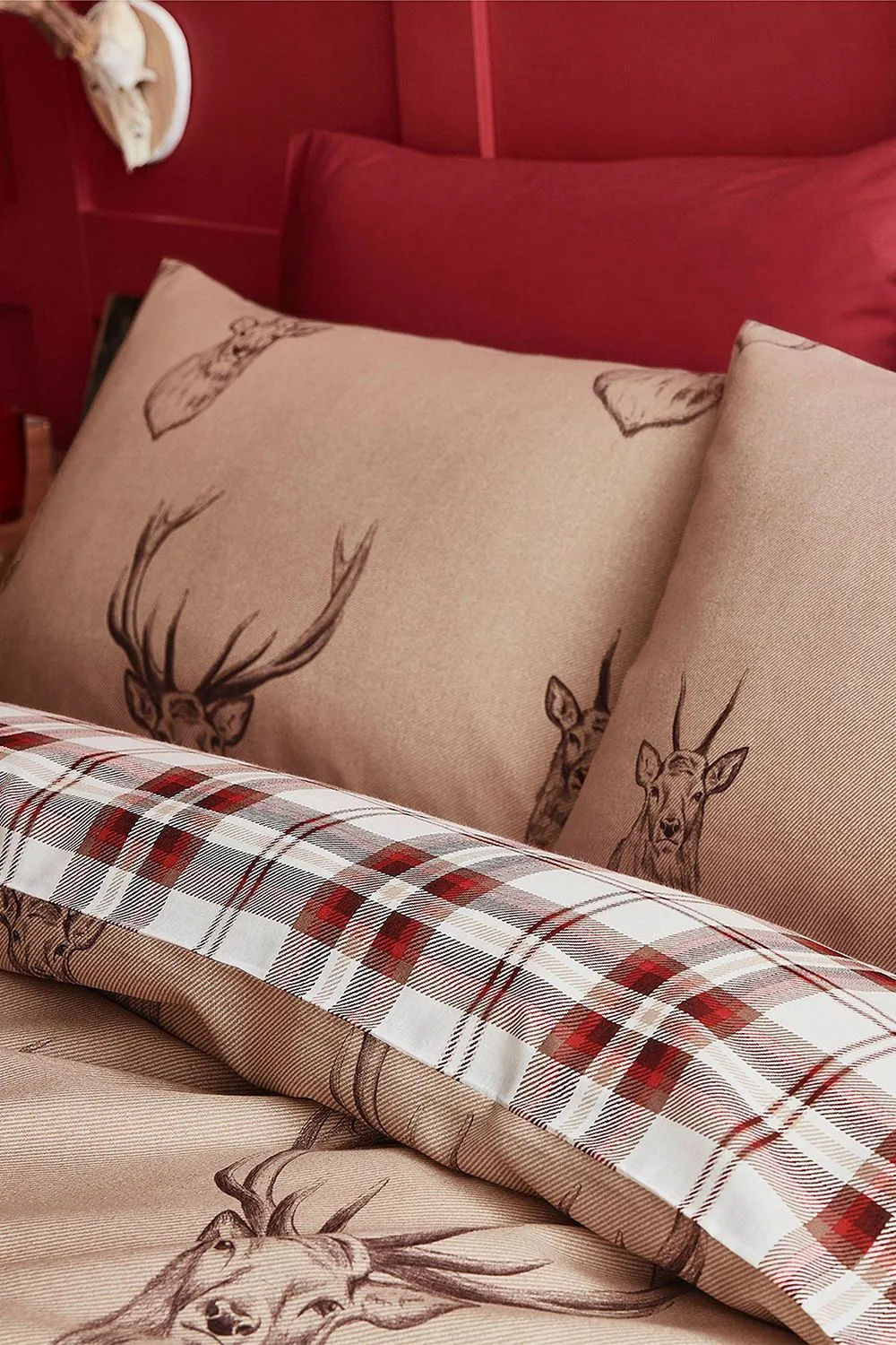 Catherine Lansfield 'Stag Check' Reversible Duvet Cover Set in Nude 2