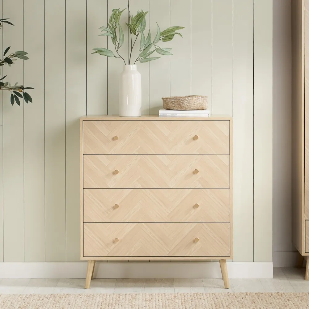 Herringford - 4 Drawer Chest of Drawers - Oak – Wooden – Happy Beds 1