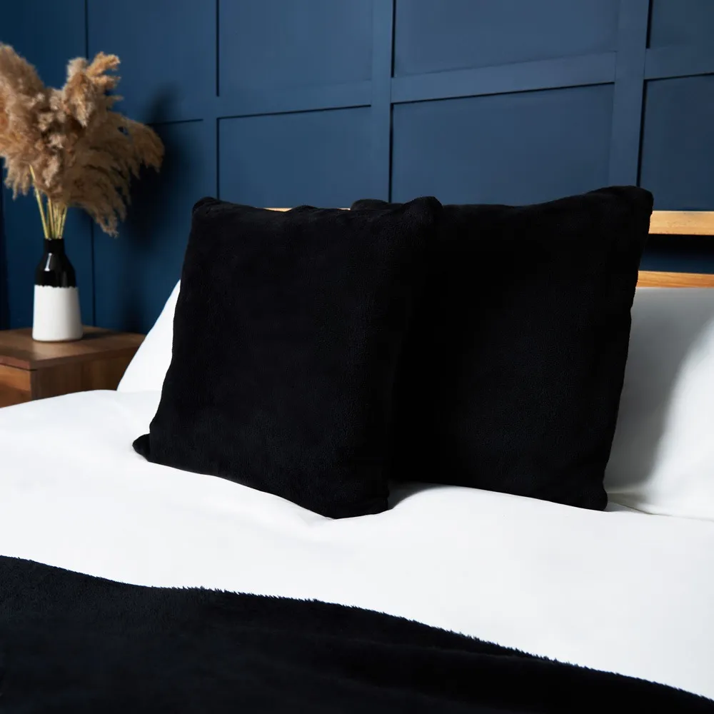 Small Microfleece Cushion, Black 1